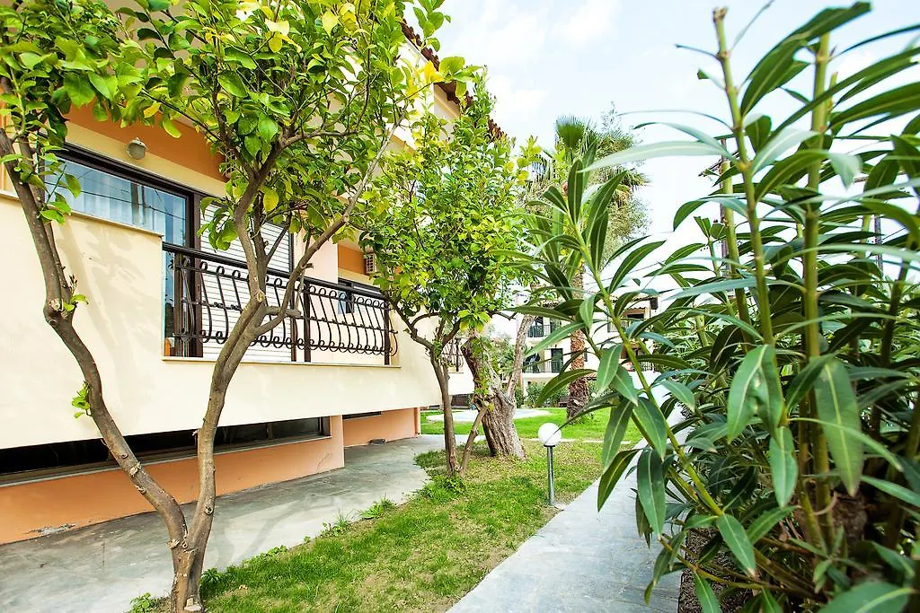 Lemon Garden Apartment Pefkochori Greece
